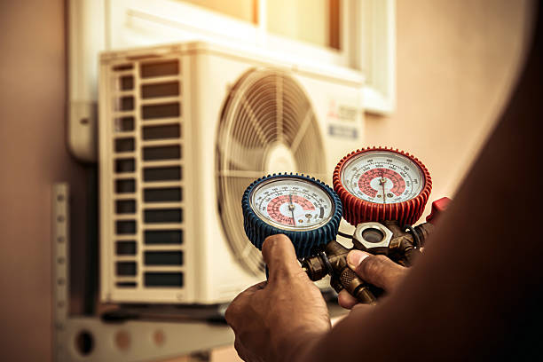 Professional Hvac Installation technician working in Garden City, ID